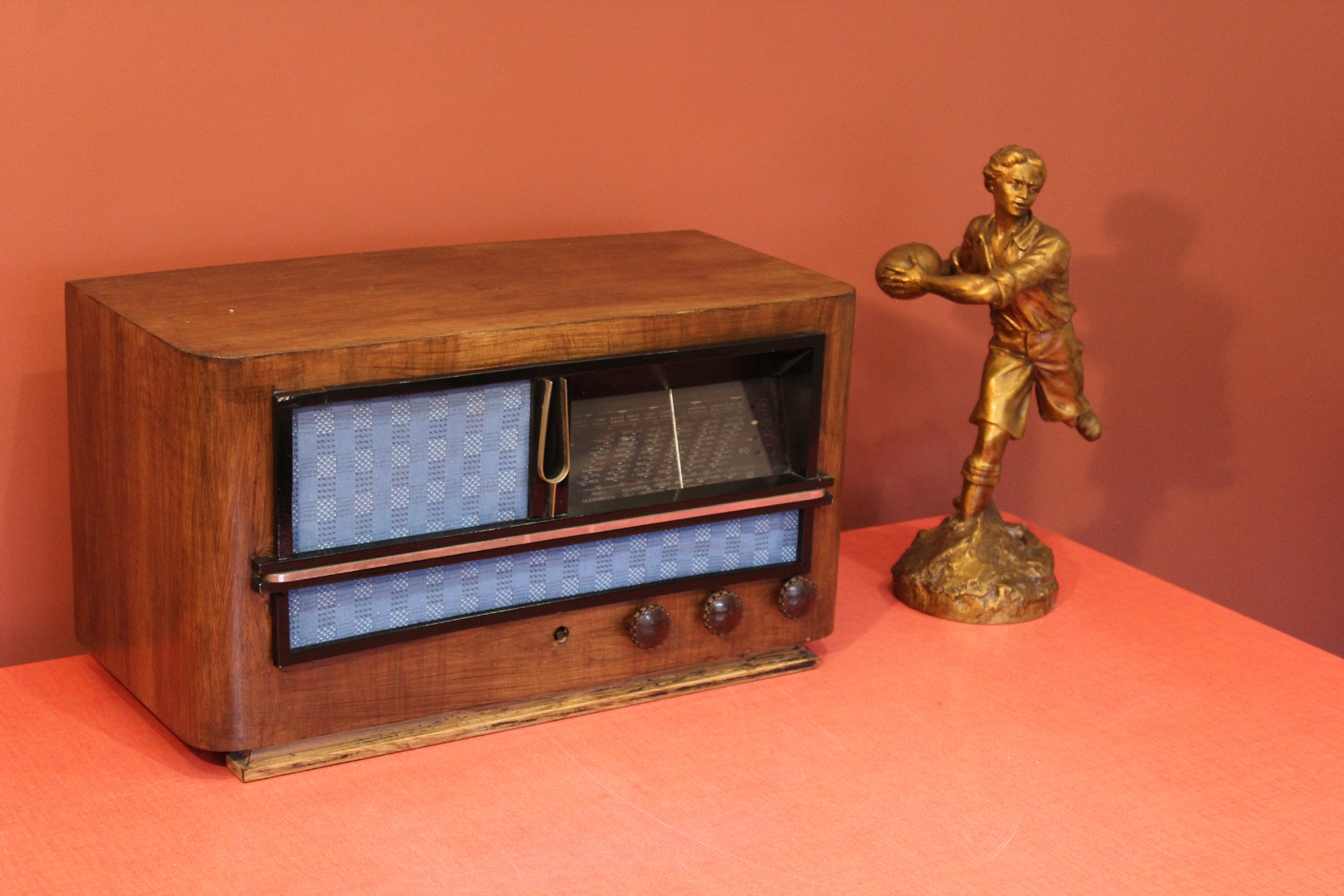 Poste TSF Ducretet Thomson C930 à moderniser en enceinte Bluetooth