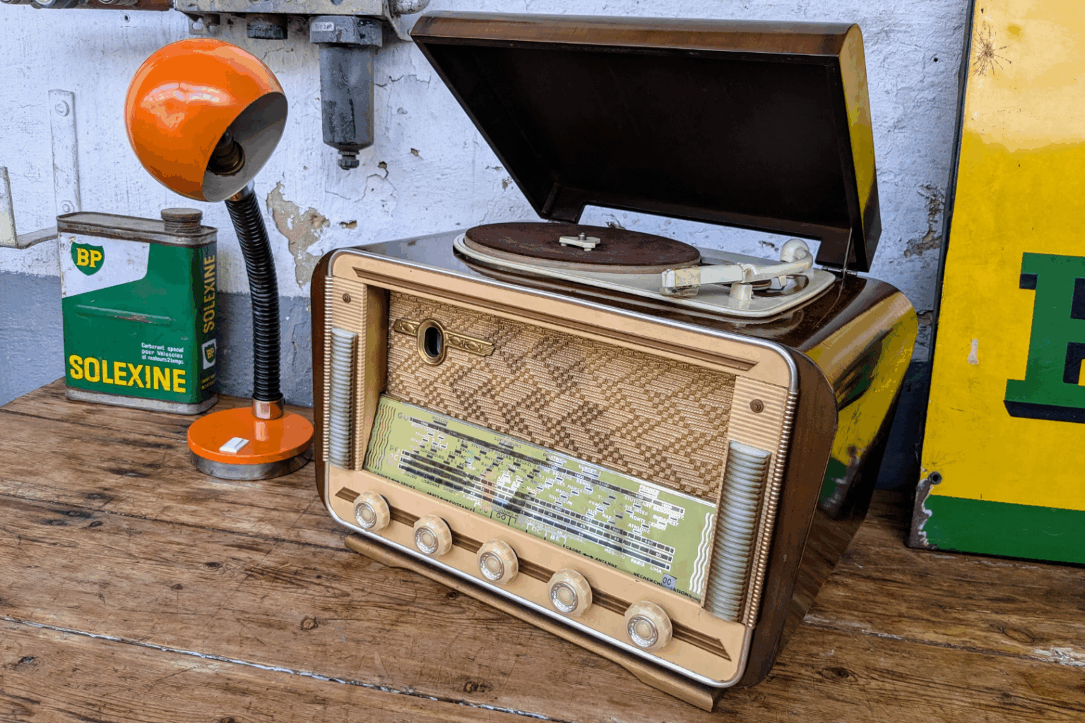 Poste TSF Imperator Harlem Radio-phono à moderniser en enceinte Bluetooth