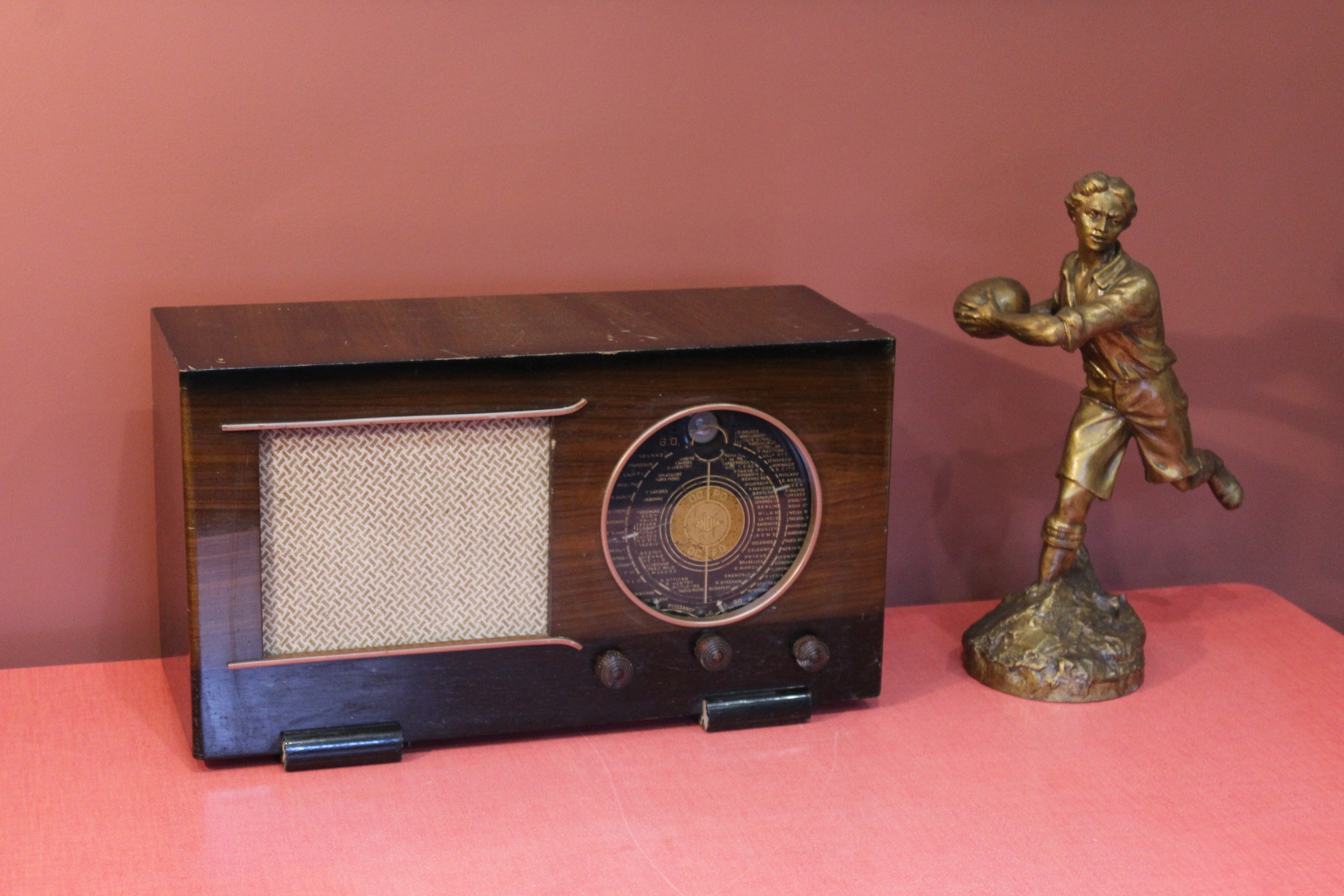 Poste TSF Ondia 196 à moderniser en enceinte Bluetooth