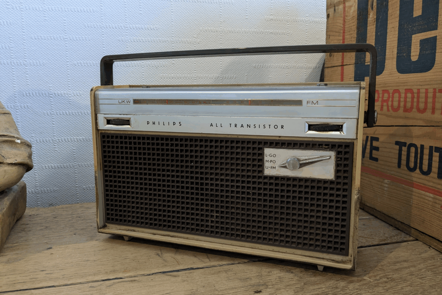 Transistor Philips L3X 32T à moderniser en enceinte Bluetooth