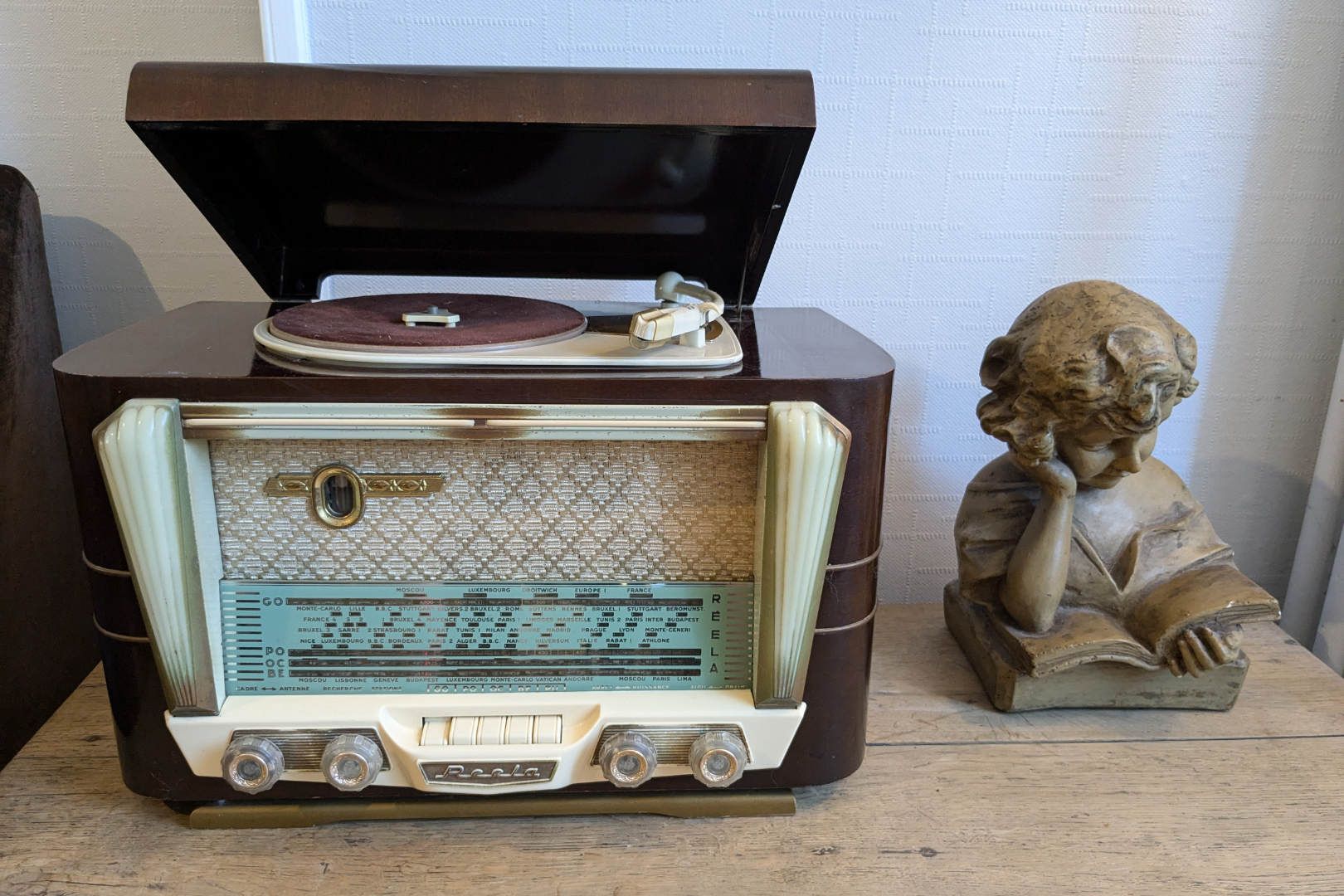 Poste TSF Reela Dauphin Luxe 58 à moderniser en enceinte Bluetooth