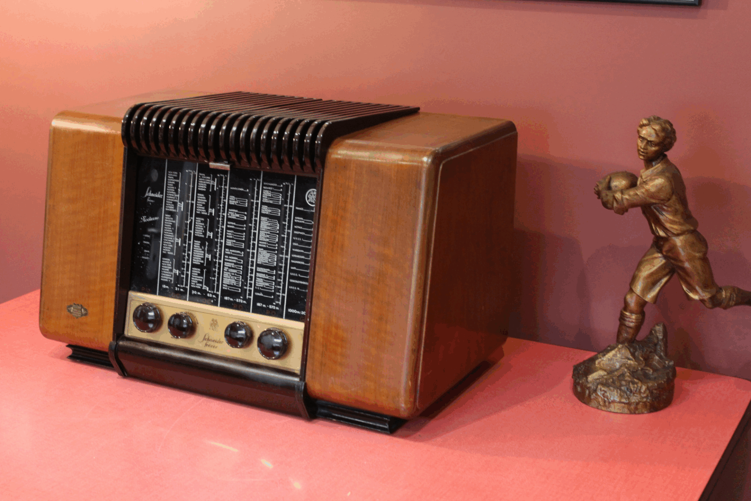 Poste TSF Schneider Nocture 51 à moderniser en enceinte Bluetooth