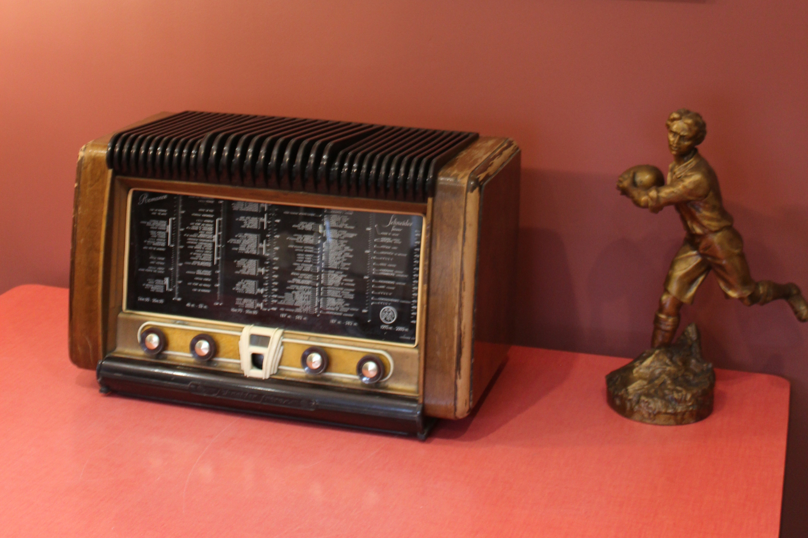 Poste TSF Schneider romance 52 à moderniser en enceinte Bluetooth