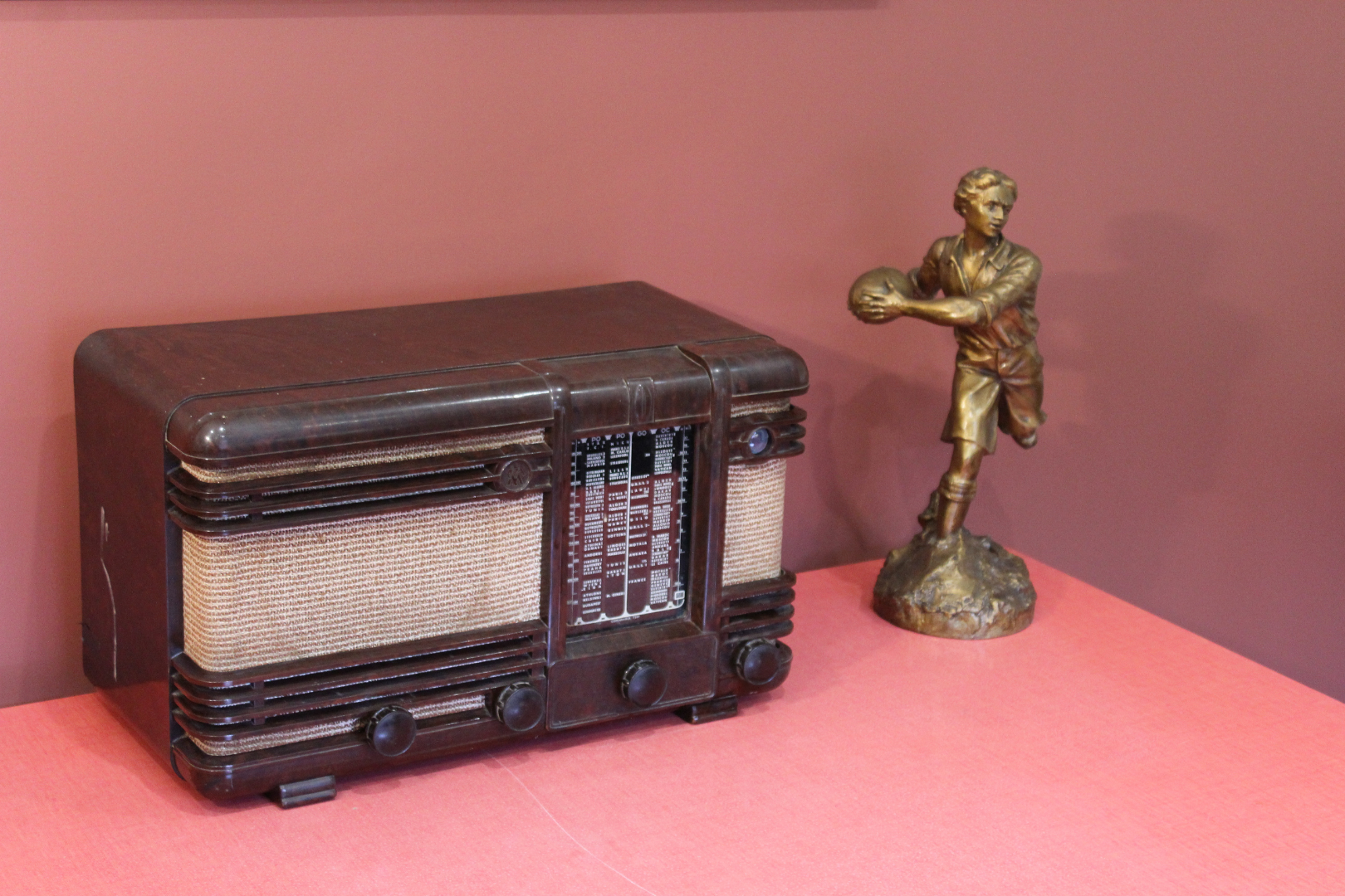 Poste TSF Schneider SF 157 à moderniser en enceinte Bluetooth