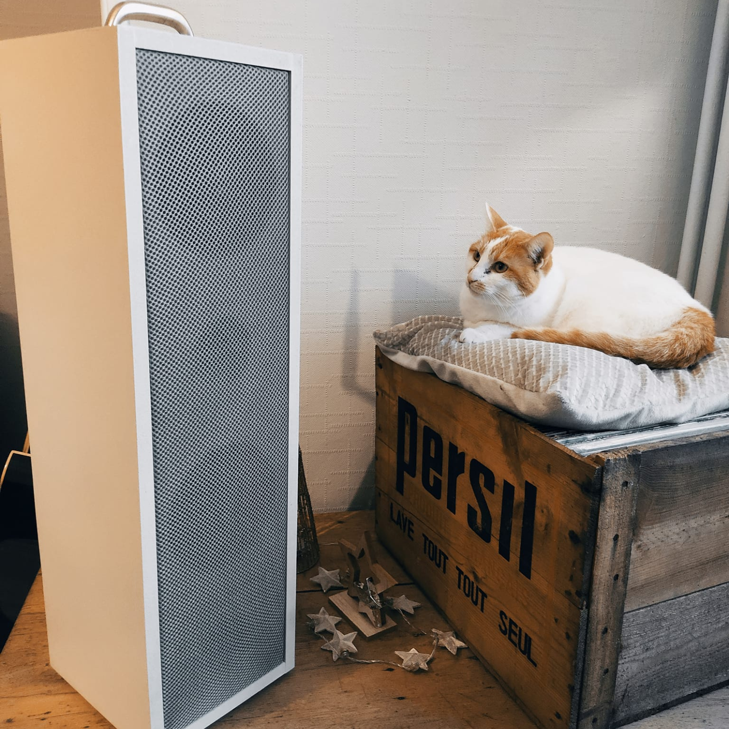 colonne-hifi-blanche