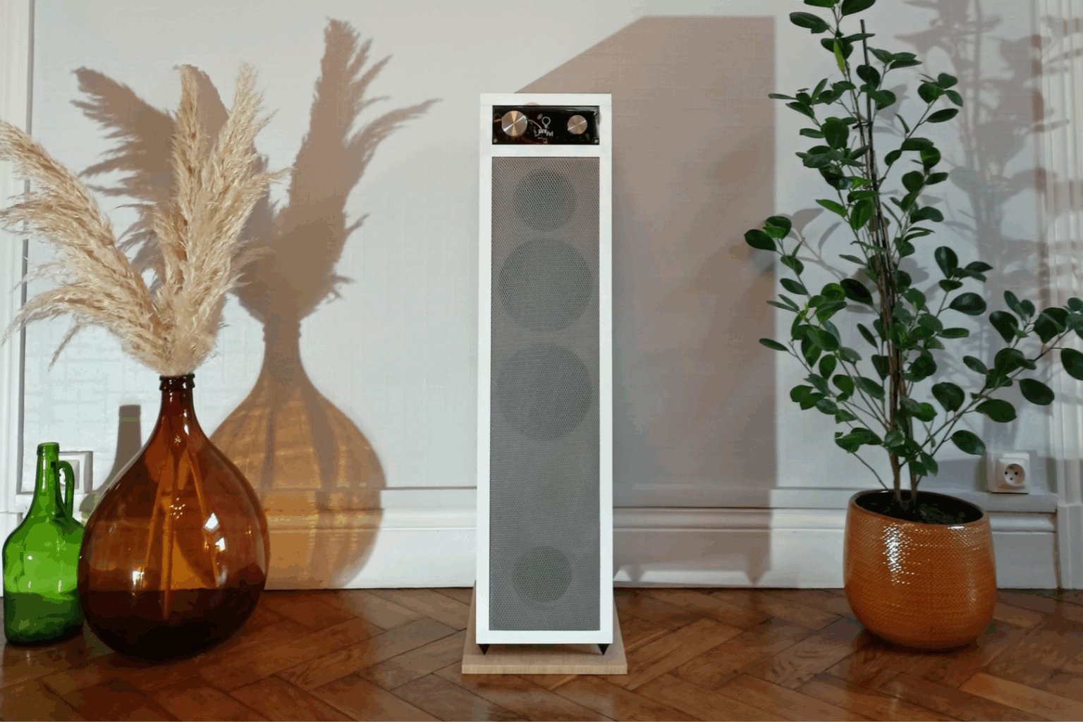 enceinte résidentielle colonne hi fi