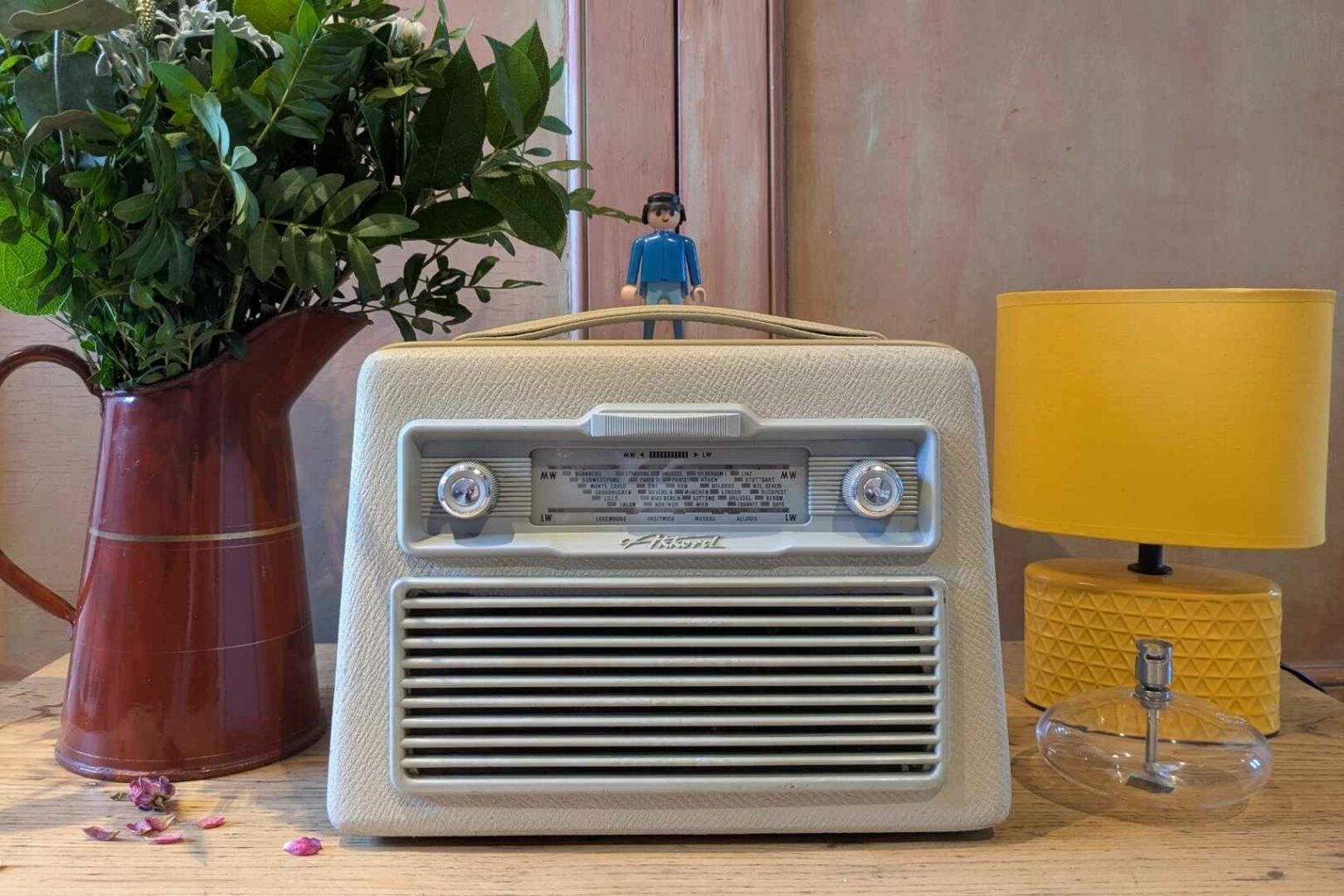 Poste TSF Akkord Pinguin 59M à moderniser en enceinte Bluetooth