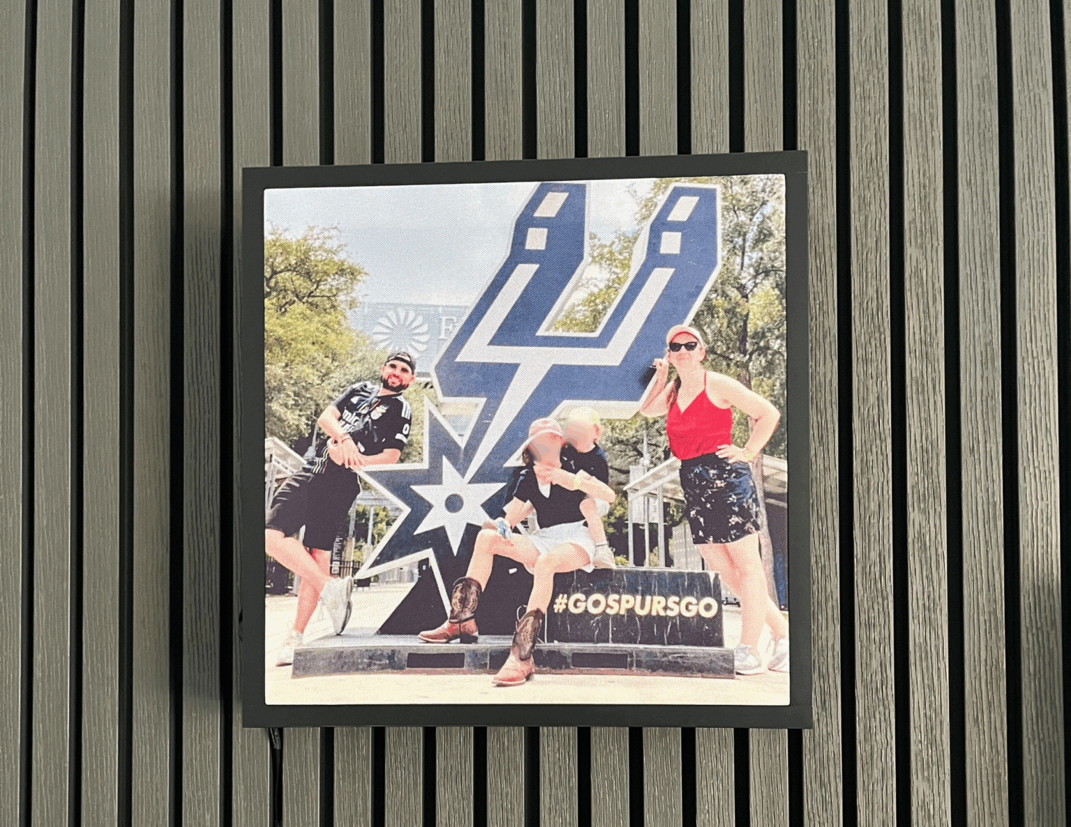 enceinte bluetooth intégrée dans un cadre photo