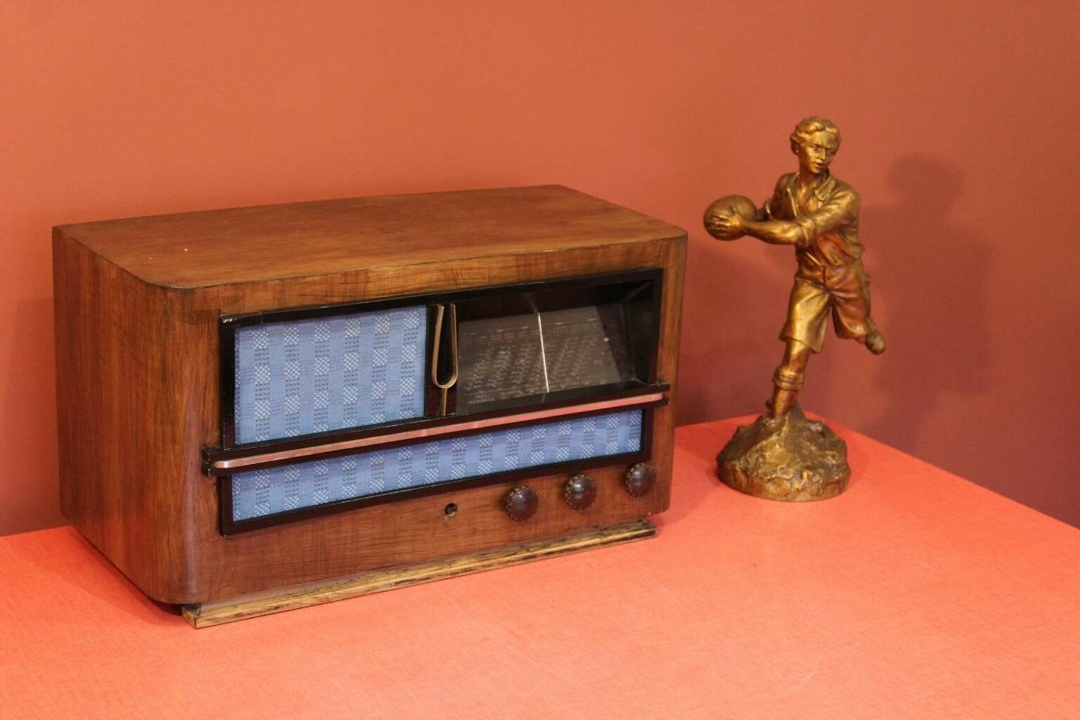 Poste TSF Ducretet Thomson C930 à moderniser en enceinte Bluetooth