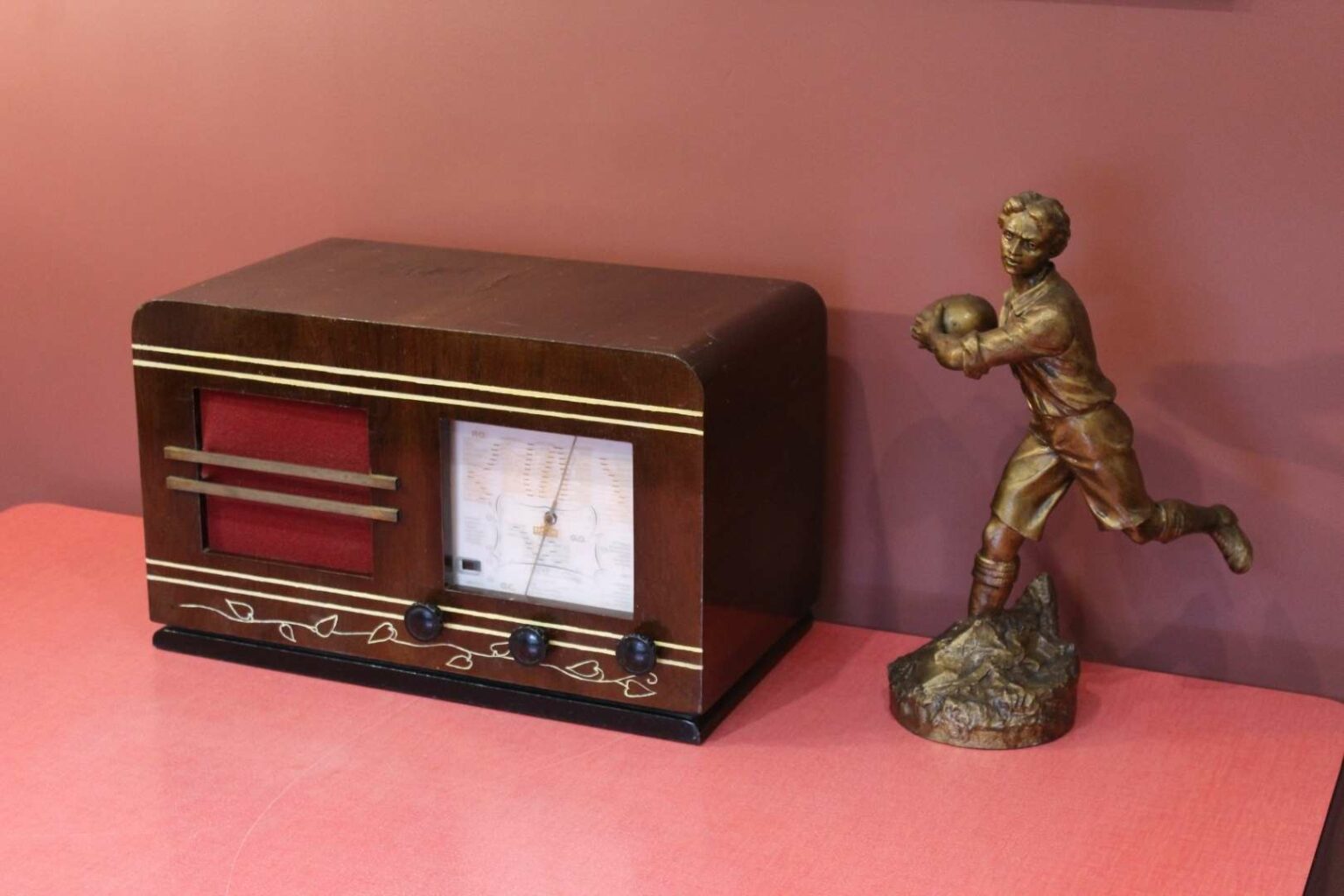 Poste TSF Familial Radio 517 Z à moderniser en enceinte Bluetooth