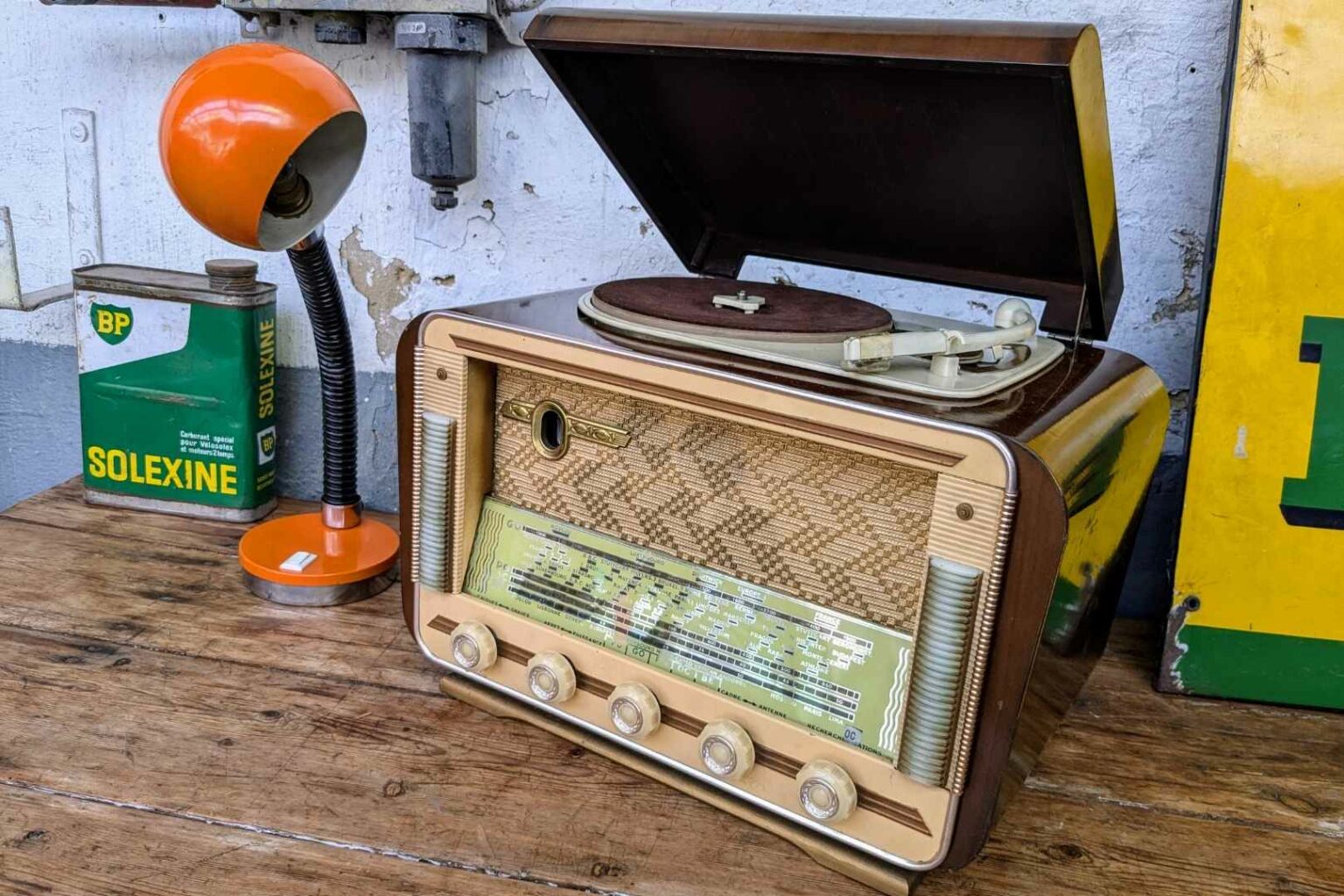 Poste TSF Imperator Harlem Radio-phono à moderniser en enceinte Bluetooth