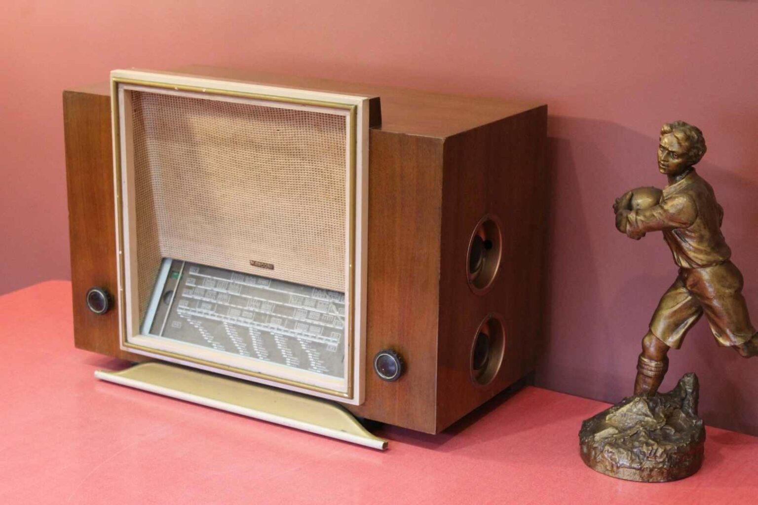 Poste TSF Marconi 67 C à moderniser en enceinte Bluetooth