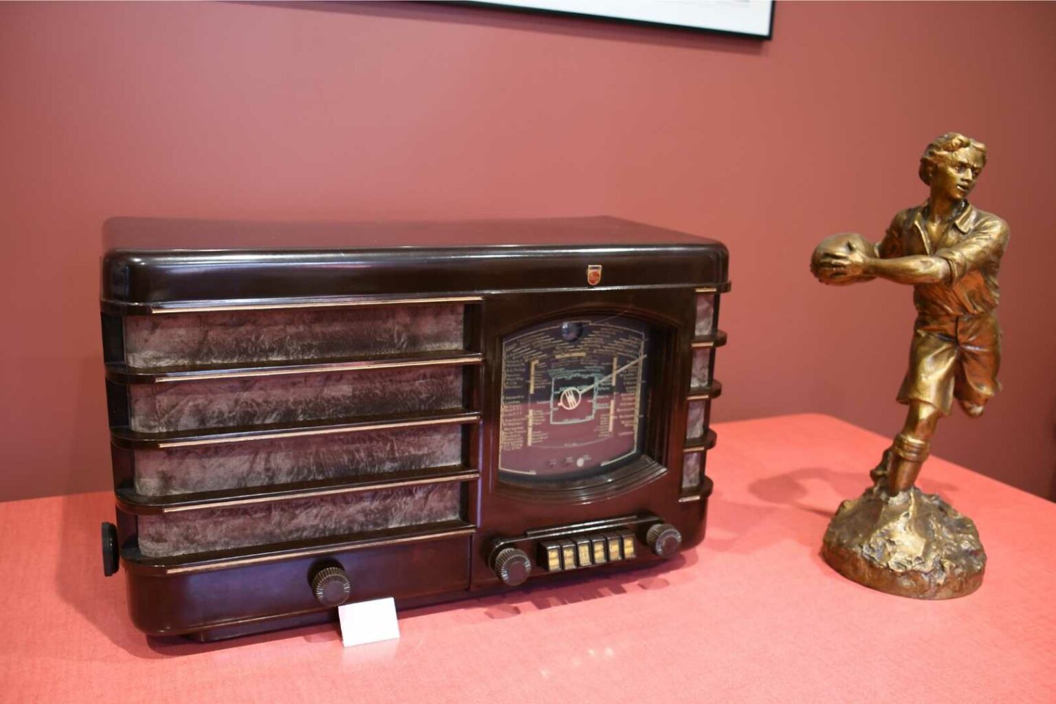 Poste TSF Philips 555 A Serenade à moderniser en enceinte Bluetooth