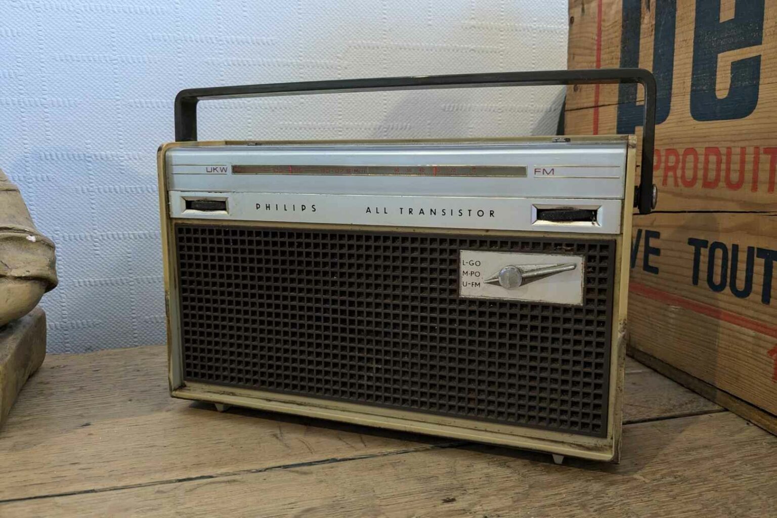 Transistor Philips L3X 32T à moderniser en enceinte Bluetooth