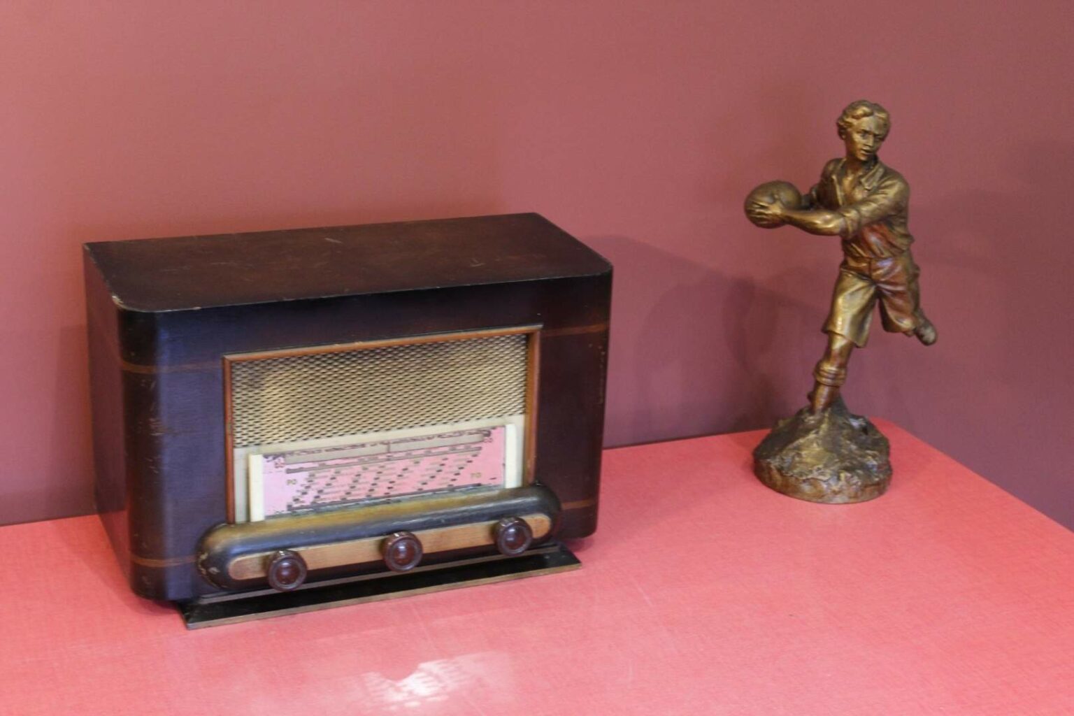 Poste TSF Radio L.L vainqueur 50 à moderniser en enceinte Bluetooth