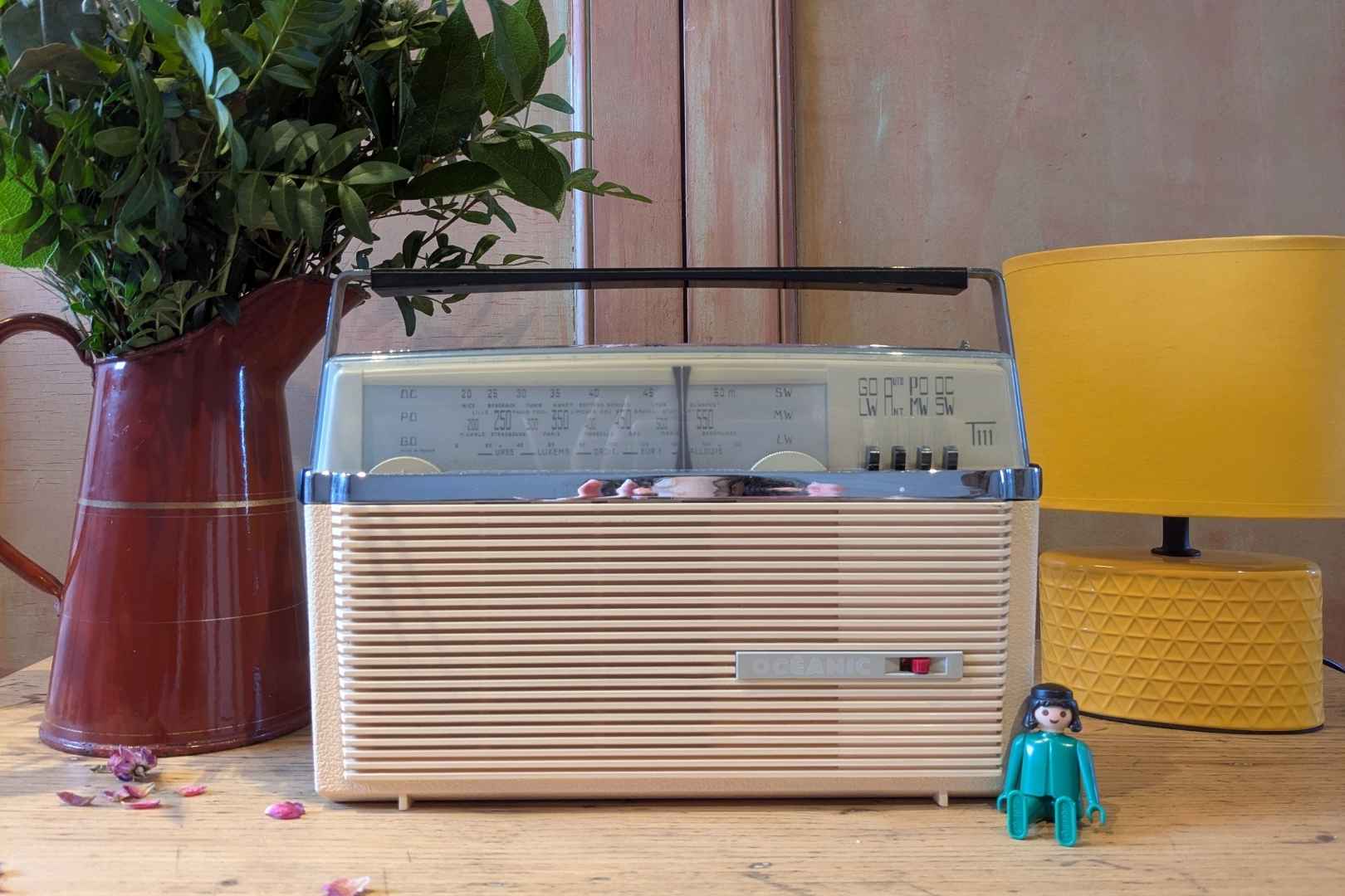 Poste Transistor Oceanic T110 à moderniser en enceinte Bluetooth